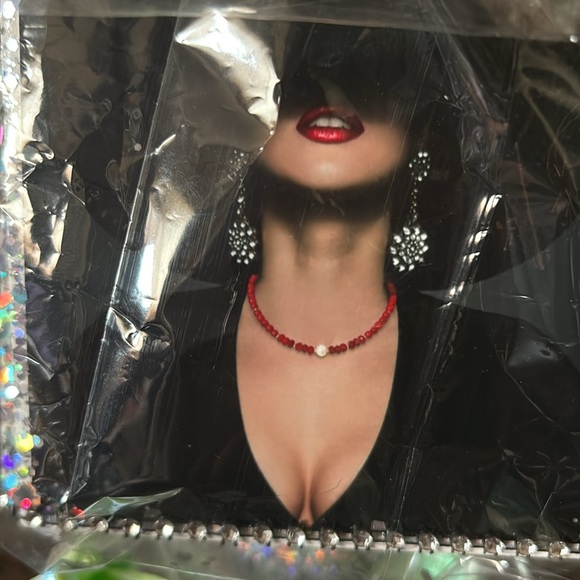 DIYs (2 Separates. Pick Chanel Pic or Monroe) Available. DIY Not VS or from PINK - Picture 7 of 10